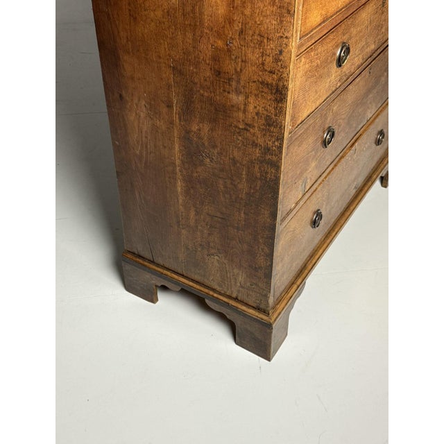 English Oak Chest of Drawers, 19th Century For Sale - Image 3 of 14