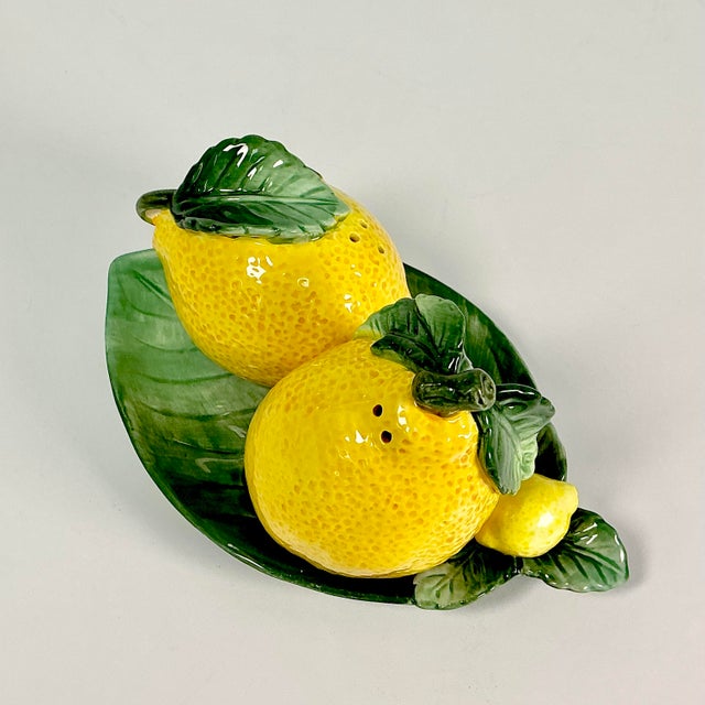 Canary Yellow 1980s Vintage Hollywood Regency Majolica Lemon Salt & Pepper Shaker - Set of 3 For Sale - Image 8 of 17