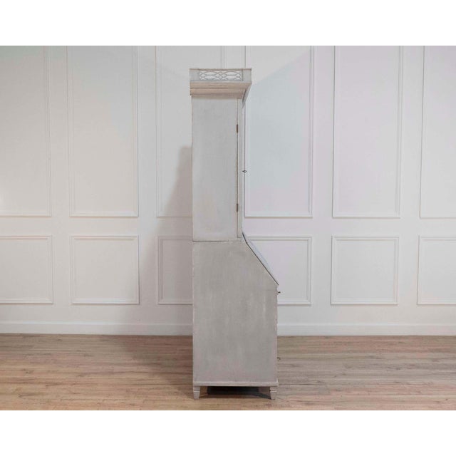 Late 18th-Century Scandinavian Two-Part Secretary, Circa 1790 For Sale In Atlanta - Image 6 of 17