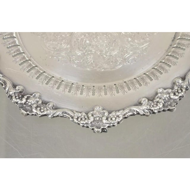 Vintage English Victorian Reticulated Silver Plated Round Footed Serving Tray For Sale In Philadelphia - Image 6 of 11