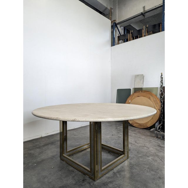 Italian Dining Table with Travertine Top, in Very Good conditions.