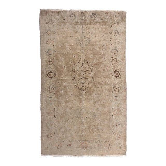 Mid 20th Century Neutral Vintage Persian Kashan Rug, 03'01 X 05'03 For Sale