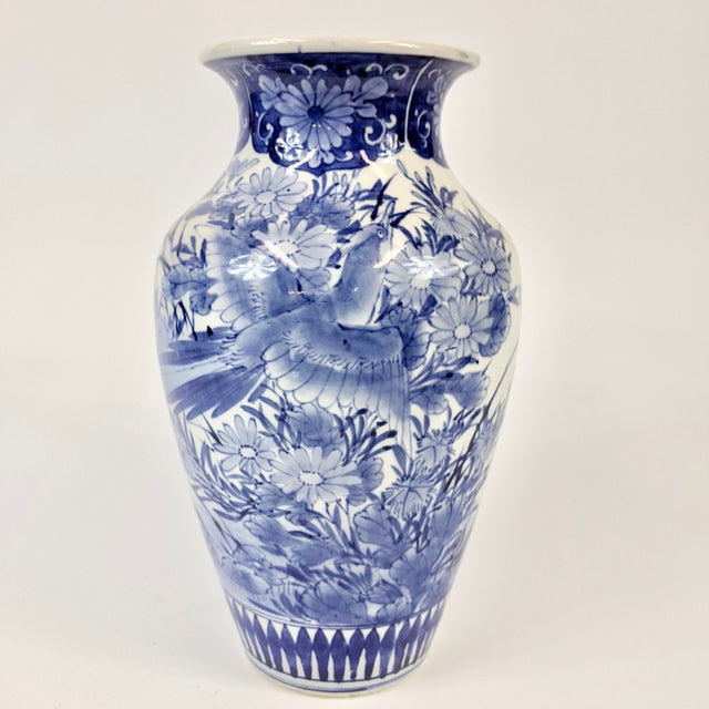 Late 19th Century Late 19th Century Blue & White Vase With Birds and Flowers For Sale - Image 5 of 5