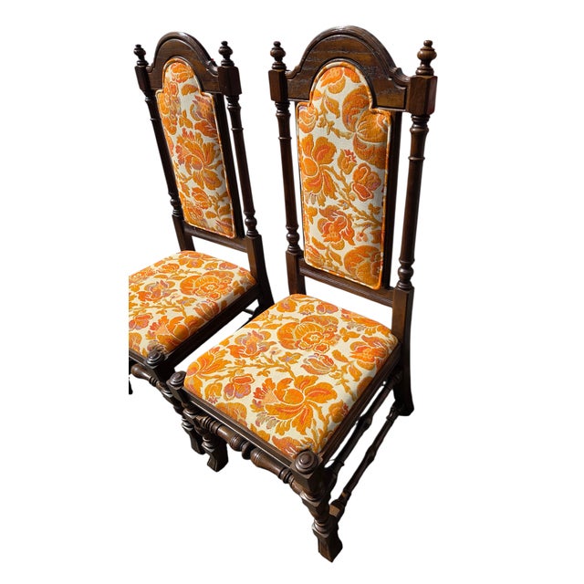 1970s Ethan Allen Jacobean Royal Charter Oak Dining Room Side Chairs Gothic Pair For Sale - Image 12 of 15