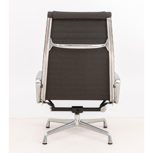 Black Eames for Herman Miller Ea124 Aluminum Group Chair For Sale - Image 8 of 9