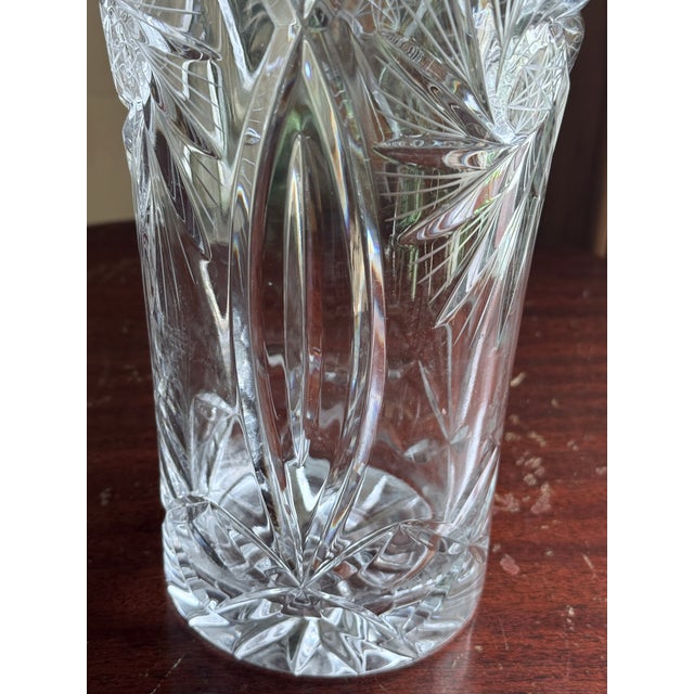 Mid-20th Century Bohemian Cut Crystal Vase Pinwheel Starburst Pattern Scalloped Rim For Sale In New York - Image 6 of 8