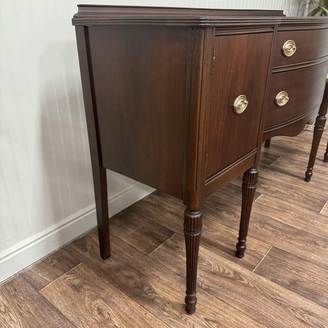 Vintage Mahogany Federal-Style Sideboard / Buffet For Sale - Image 9 of 16