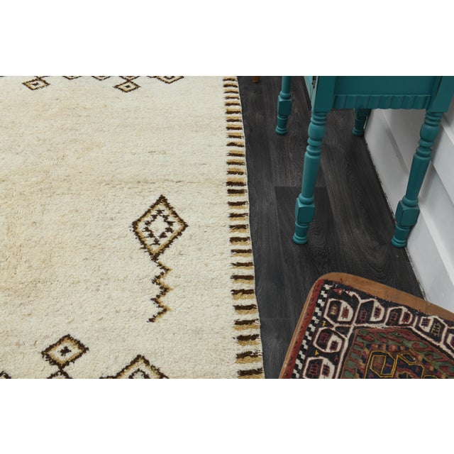 1970s Vintage Turkish Handmade Wool & Cotton Beige Area Rug For Sale - Image 4 of 11