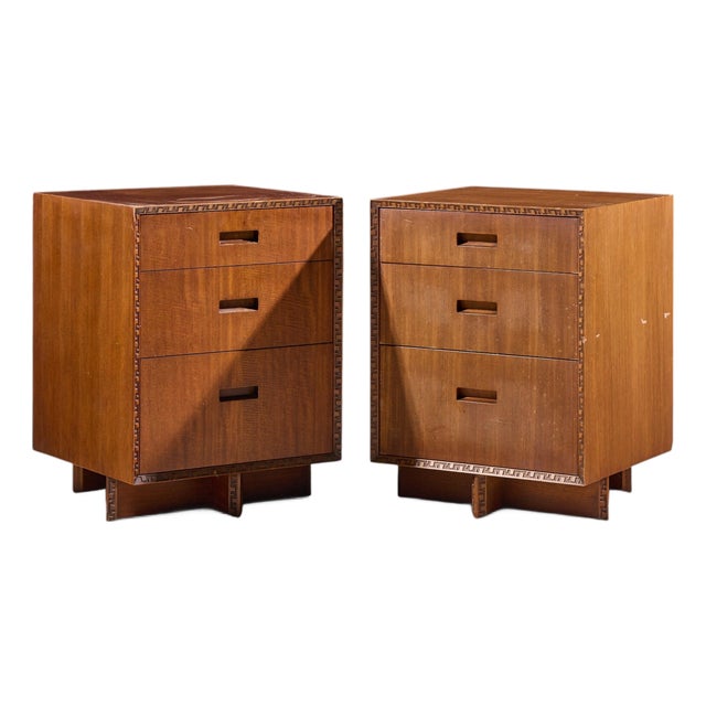 Frank Lloyd Wright for Henredon Taliesin Mid Century Mahogany Nightstands - Pair For Sale