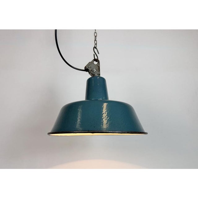 Industrial Petrol Enamel Factory Lamp with Cast Iron Top, 1960s For Sale - Image 11 of 18