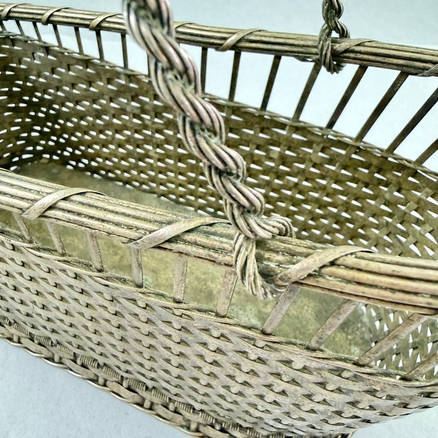 French Woven Silver Metal Wine Bottle Carrier and Server - 1930s For Sale - Image 12 of 17