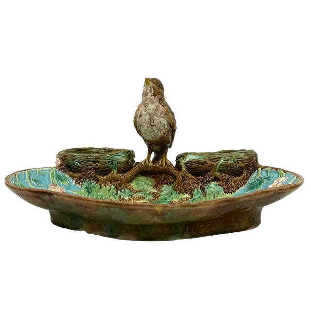 Late 19th Century George Jones Majolica Strawberry Server Mounted by a Bird, English, Circa 1870 For Sale - Image 5 of 13