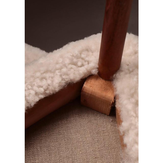 Scandinavian Modern Stools in Oakwood & Sheepskin, Denmark, 1950s, Set of 2 For Sale - Image 12 of 13