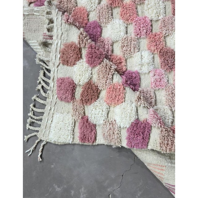 Pink Textured Checkered Rug - 9.4 X 8 Ft For Sale - Image 4 of 8