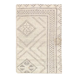 Pasargad DC Silver Color Pile & Loop Design Rug For Sale
