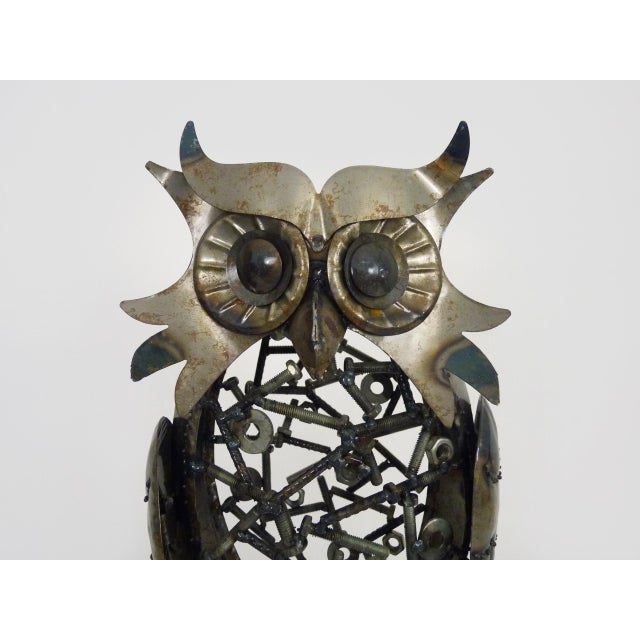 Large brutalist zoomorphic owl metal sculpture. Art Brut Superb owl sculpture in cut and welded metal, from the 60s and...