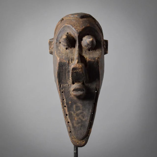 Early 20th Century Early 20th Century Kuba Goggle Eyed Mask Pwoo Itok For Sale - Image 5 of 10