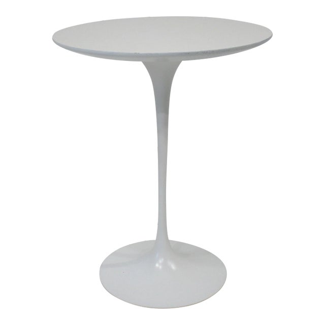 Early Eero Saarinen Tulip Side Table for Knoll For Sale