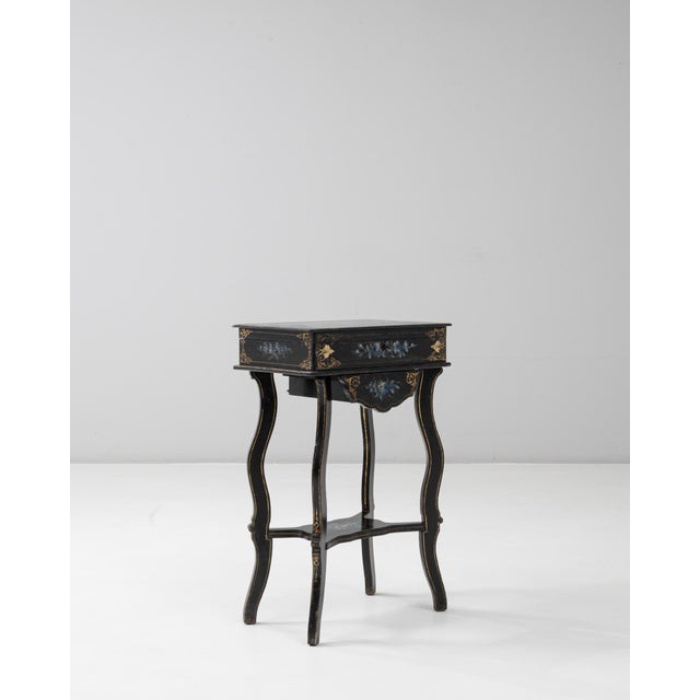 French 1880s French Napoleon III Style Ebonized Side Table With Floral Inlay For Sale - Image 3 of 18