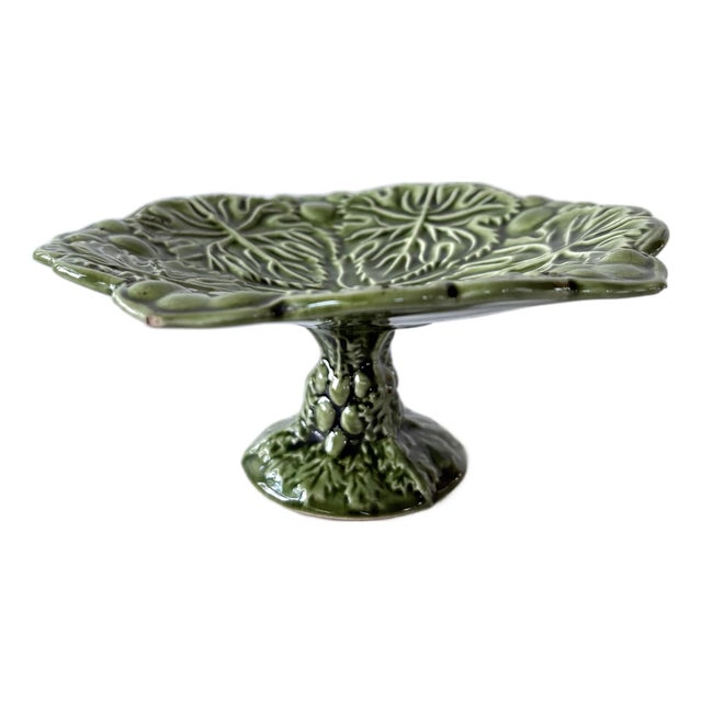 Early 20th Century Green Majolica Footed Pedestal Plate Featuring a Cabbage Leaf Pattern For Sale