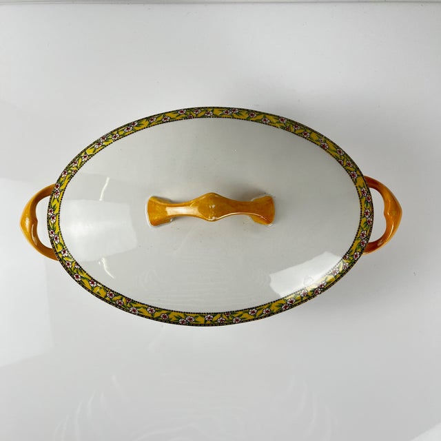 Earthenware Yvonne Soup Tureen from Orchies, Early 20th Century For Sale - Image 3 of 12