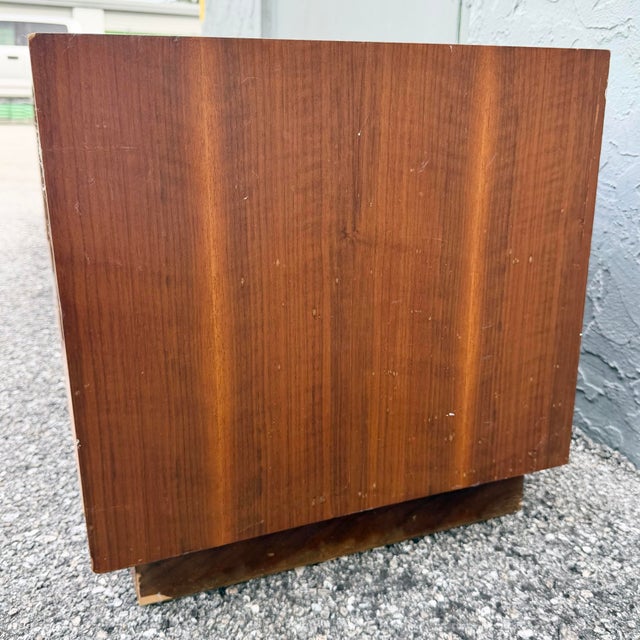 Mid 20th Century Mid Century Modern Storage Chest/Trunk by Lane For Sale - Image 5 of 8