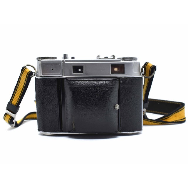 Black Vintage German Kodak Retina IIIc Folding Rangefinder Camera With Schneider-Kreuznach Retina Lens For Sale - Image 8 of 13