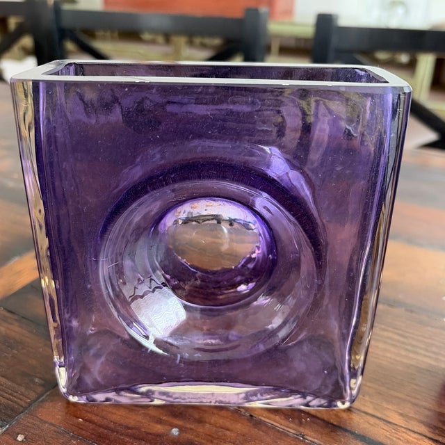 A Pair Blenko Amethyst Glass Block Vases, Circa 1960s - Vintage Blenko Amethyst Glass #6944 Cube Vases Brutalist Style Vases by Joel Philip Myers For Sale In Baltimore - Image 6 of 10