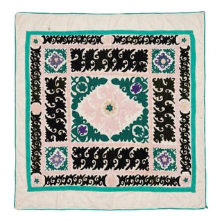 Neutral Tan Central Asian Suzani Wall Hanging Decor 4'1'' X 4'1'' For Sale