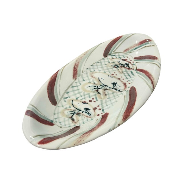 We have for your consideration a very gorgeous and very large studio pottery by Judith partridge for rodmell pottery....