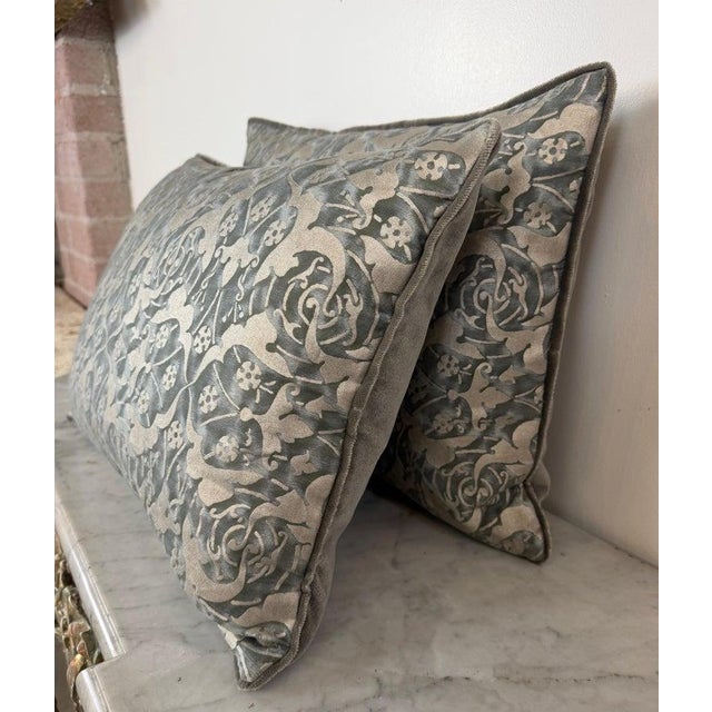 Early 21st Century Pair of Custom Mariano Fortuny Pillows For Sale - Image 5 of 11