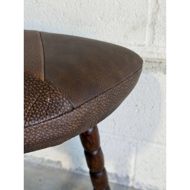 1970s Three-Leg Brown Leather Ottoman Footstool Danish Mid-Century Modern 1970s For Sale - Image 5 of 8