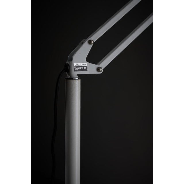 1970s All-White Arma Adjustable Floor Lamp from Metalarte, 1970s For Sale - Image 5 of 10