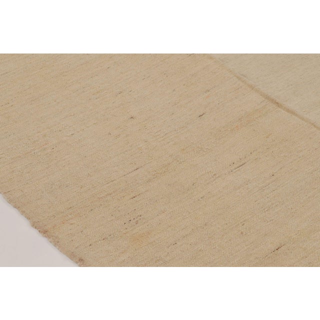 Oversized Vintage Mazandaran Kilim Runner in Warm Beige Tones - Rug & Kilim For Sale In New York - Image 6 of 10