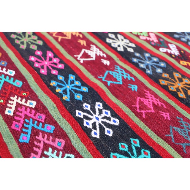 1970s Cabin Style Cicim Striped Hand Knotted Oushak Runner Kilim Rug For Sale - Image 9 of 12