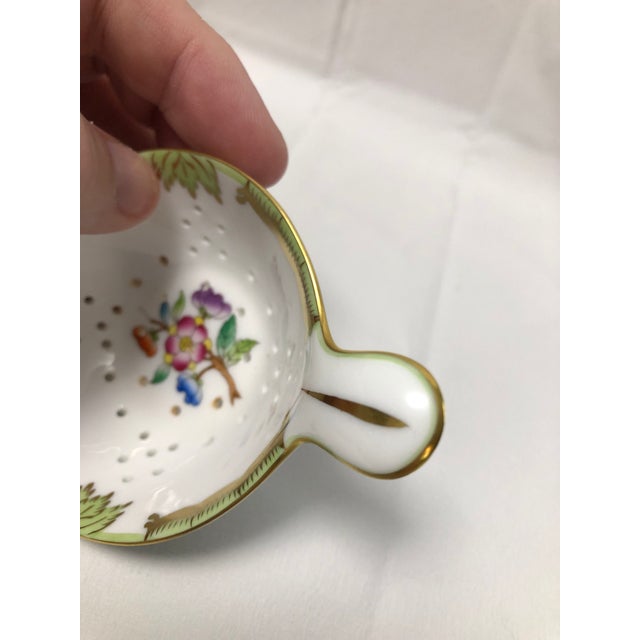 2020s Victorian Herend Ceramic Tea Strainer For Sale - Image 5 of 5