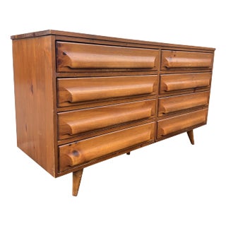 Vintage Franklin Shockey Knotty Pine Dresser in Modern Style For Sale