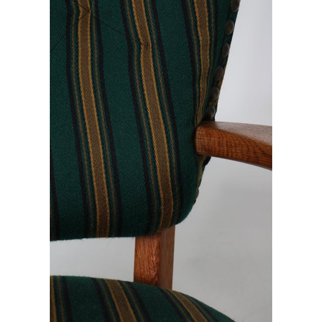 Danish Modern Lounge Chair in Oak & Traditional Danish Olmerdug Wool by Henning Kjærnulf, 1950s For Sale - Image 17 of 18