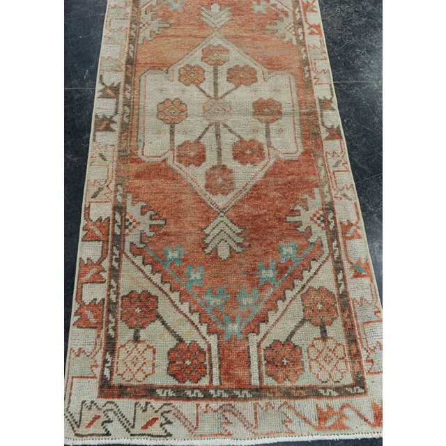 Turkish Turkish Vintage Rug 2'4" x 5'7" #20786 For Sale - Image 3 of 8
