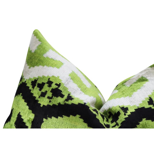 Contemporary Green Black Velvet Throw Pillow & Down Insert For Sale - Image 9 of 12