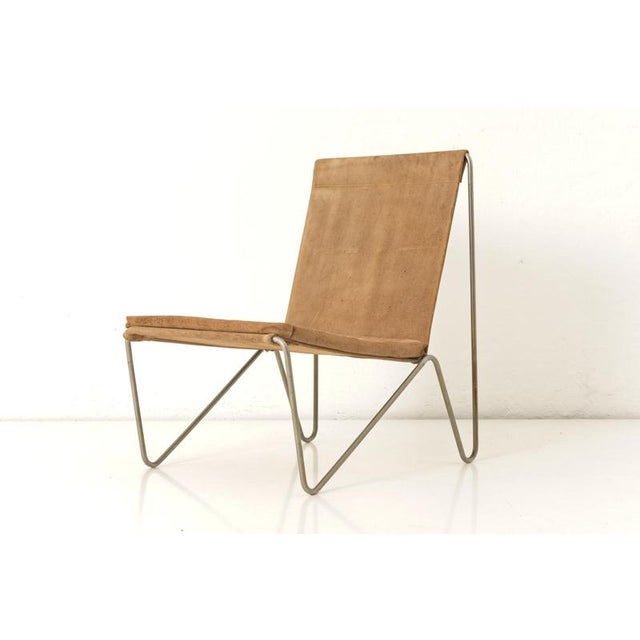 Bachelor Chair Designer: Verner Panton Year: 1955 Manufacturer: Fritz Hansen Country: Denmark Measurements: H 74,5 cm W 52...