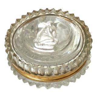 French Baccarat Crystal Patch Box with Sulfide Cameo of Psyche, 1840-1860 For Sale