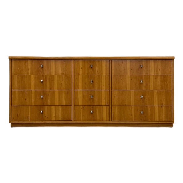 Founders Furniture MCM Blonde Twelve Drawer Dresser Vintage Mid-Century For Sale