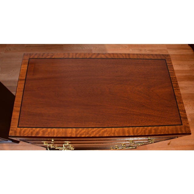 We are pleased to offer this beautiful pair English Regency Chest of drawers, from the 1930s. This pair is made of...