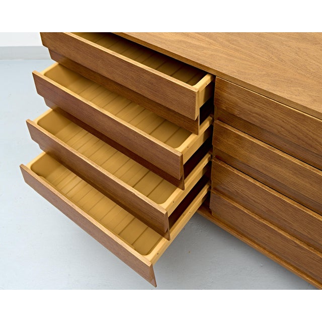 Brown U-453 Chest of Drawers by Jiri Jiroutek for Interier Praha, 1960s For Sale - Image 8 of 18
