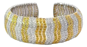 15 Carat Yellow & White Round Cut Diamond in 18k Cuff Bangle
