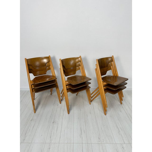Beautiful vintage stackable chairs by Hiller from the 1950s–1960s. Minimalist functionalist design reminiscent of the...