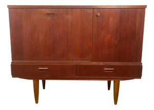 Mid-Century Modern Scandinavian Style Sideboard or Bar Cabinet, 1960s-1970s