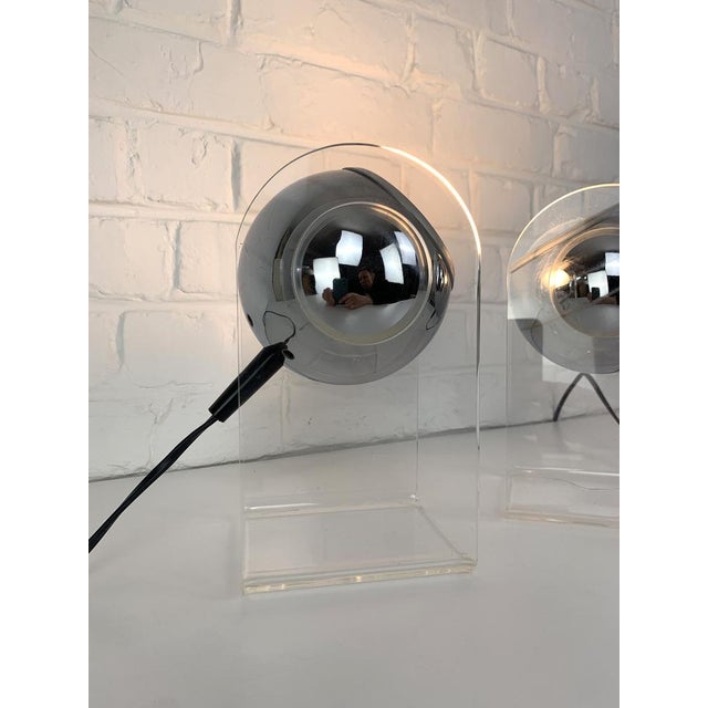Metal Space Age Table Lamps in Acrylic Glass by Gino Sarfatti for Arteluce, Set of 2 For Sale - Image 7 of 17