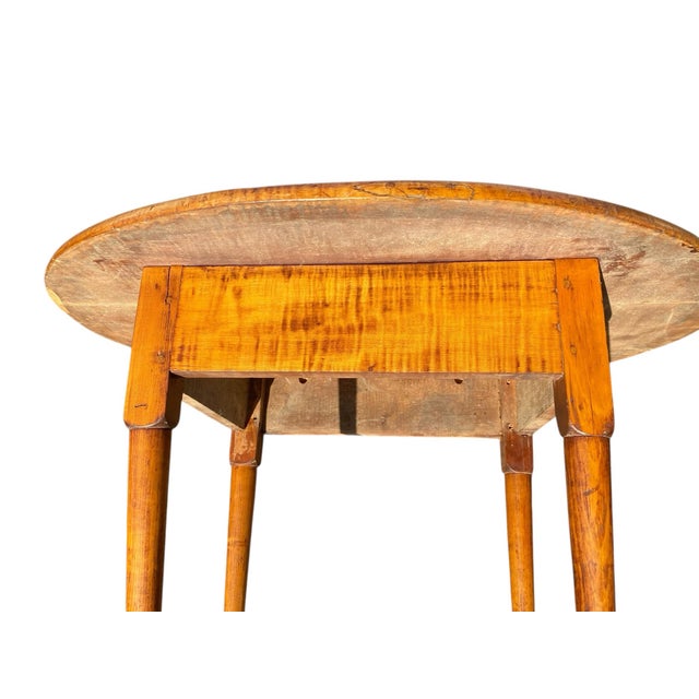 Wood Antique Queen Anne Tiger Maple Tavern Table / Side Table For Sale - Image 7 of 10